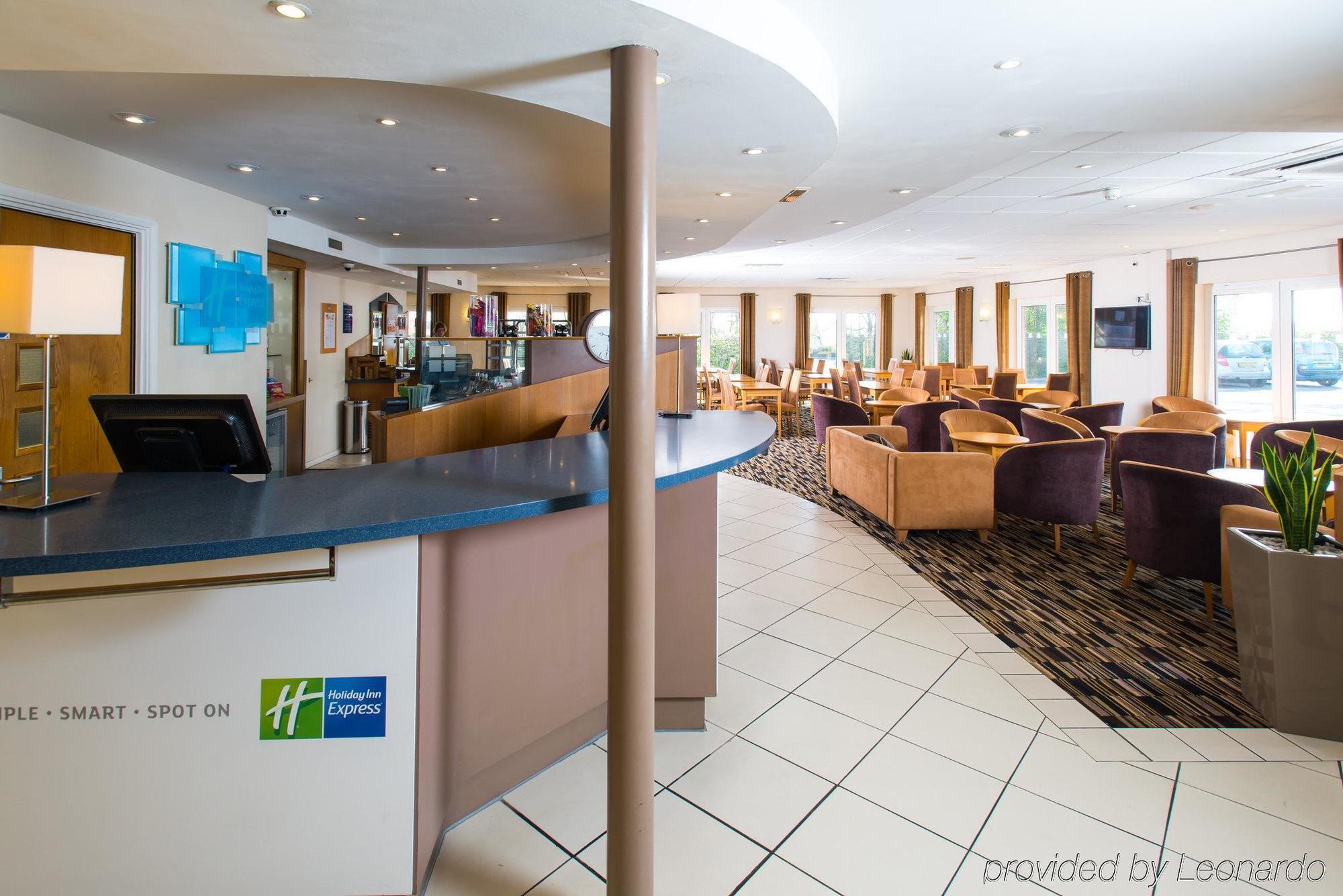 Holiday Inn Express Peterborough, An Ihg Hotel Exteriér fotografie